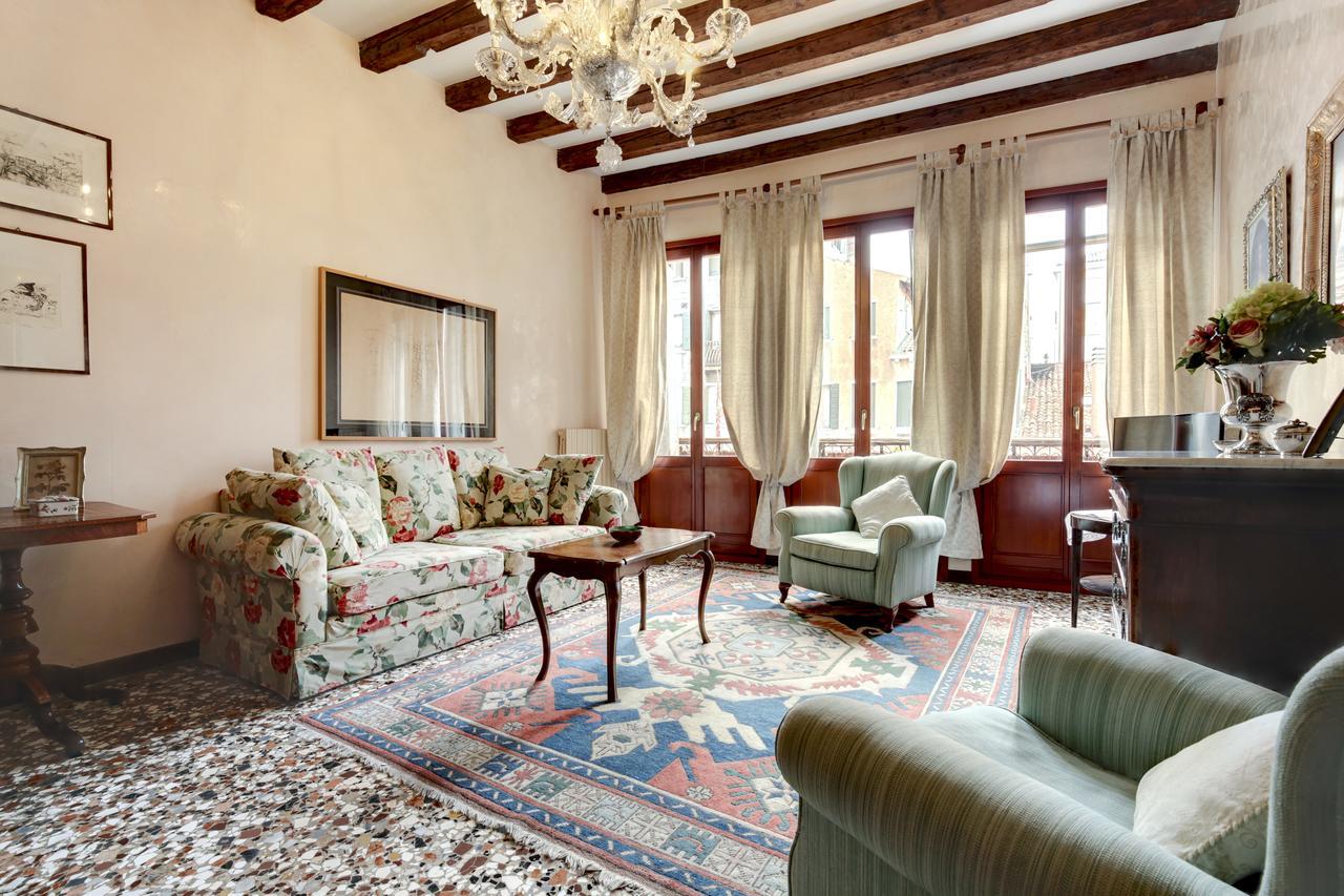 Biennale Apt Balcony Apartment Venice Exterior photo